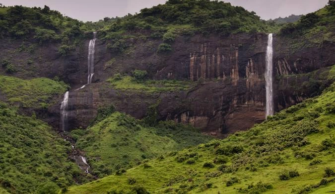 Pandavkada Falls